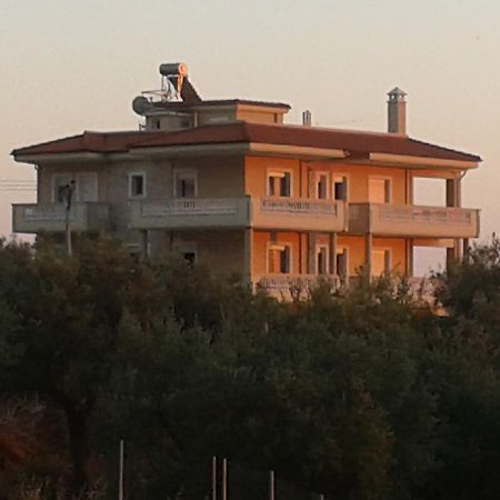 Spartila Apartments Dhermi Luaran gambar