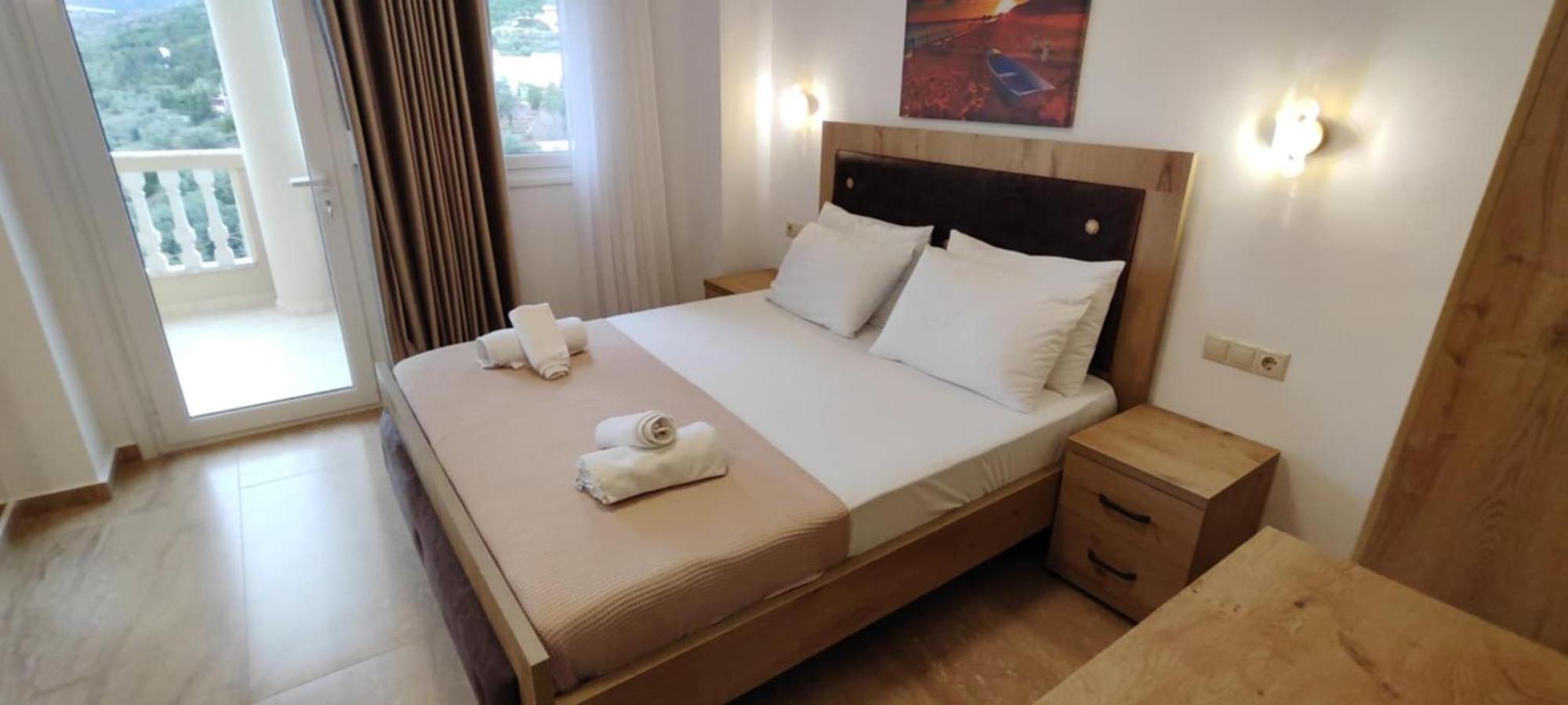 Spartila Apartments Dhermi Bilik gambar