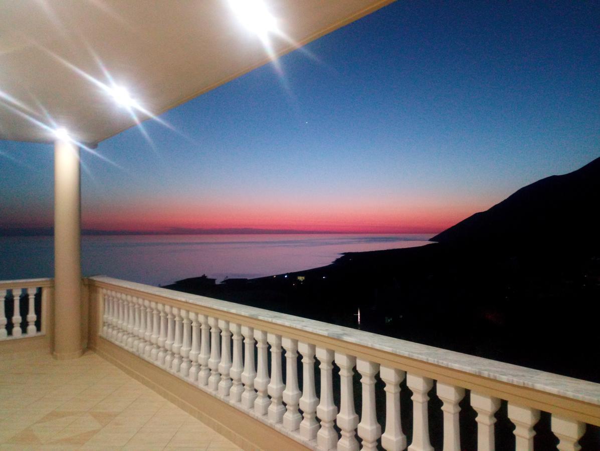 Spartila Apartments Dhermi Luaran gambar